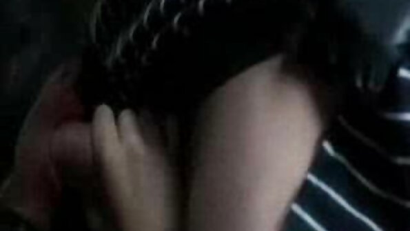 Neste vídeo dos bastidores, a deslumbrante Stephanie Katie está do lado de fora em uma toalha aplicando loção em ambos os pés. O que é gostosa videos pornos coroas brasileiras é que ela não está usando calcinha, então tem uma bela xoxota pra cima ...