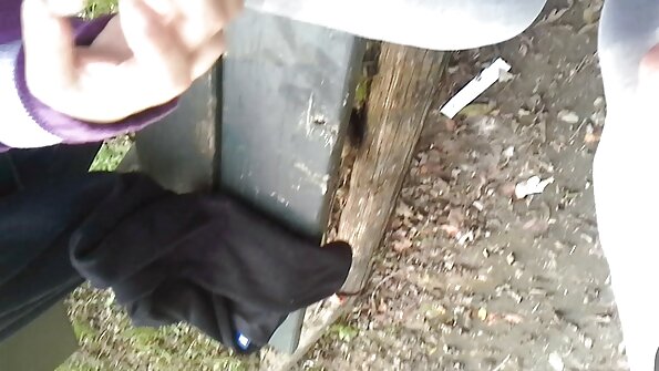 Espionando vídeo pornô as coroas sua buceta gorda