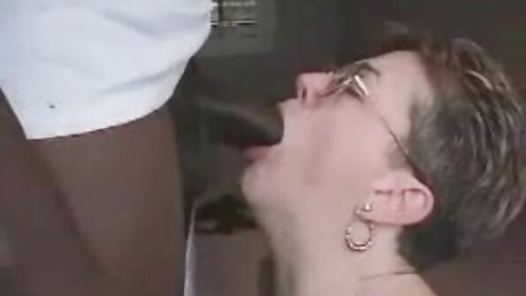 Sasha Rose - Comemore uma vitória com foda vídeo de pornô de mulher de 60 anos em equipe
