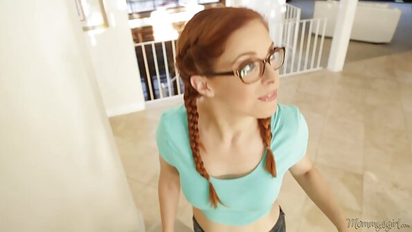 Karen Dreams - videos caseiros coroas Gold Bikini