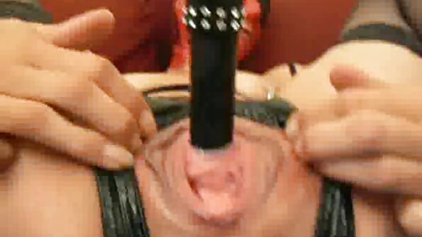 Ashlee Works Carmen’s Pussy vídeo de pornô das coroas gostosas