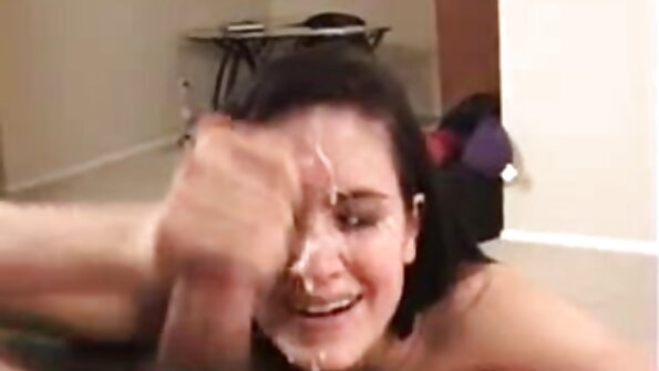 Krista Fox leva uma foda enorme porno cm coroas de um galo branco