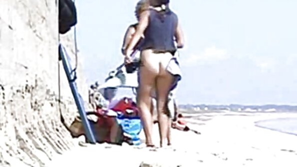 Kasia na Face Down Ass Up University - pequena pornodoido coroas aluna loira se masturbando com seu brinquedo