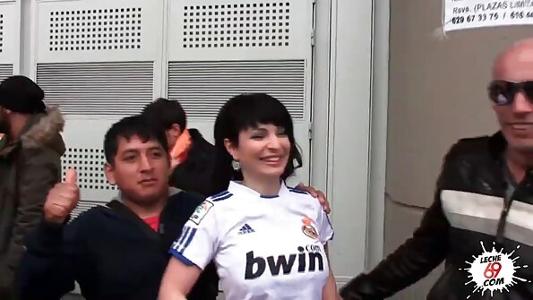Tania Spice faz um trio com ver vídeo pornô de coroas gostosas as amigas Gigi e Isabella