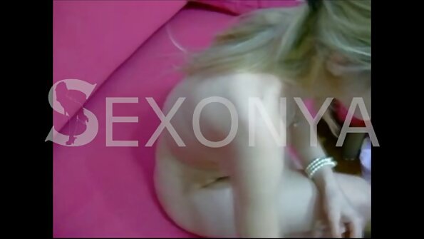 A experiência lésbica: Blair vídeo pornô de coroas transando Williams e Abby Cross - A arte da sedução