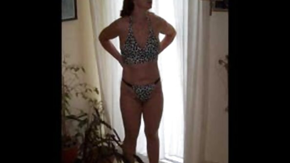 Mel Joy - Data do baile de videos de sexo com mulheres coroas rosto com suporte e Loves To Suck