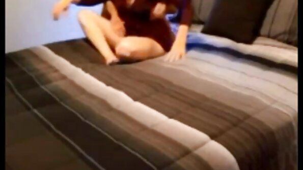 Sempre quis ser dançarina. Quando menina, eu praticava muito na frente do espelho. Mais tarde, ela se tornou uma dançarina exótica - adoro exibir meu corpo em porno das coroas brasileiras público. Mas acabei fazendo o melhor jo ...
