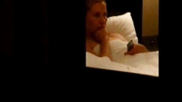 Veja Daisy sexy e sardenta se masturbando para vídeo pornô as coroas você