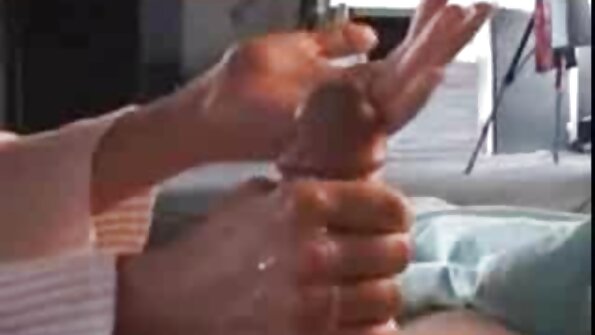 Naughty America: Britney Light - A Amiga Gostosa da Minha vídeo de pornô das coroas Irmã