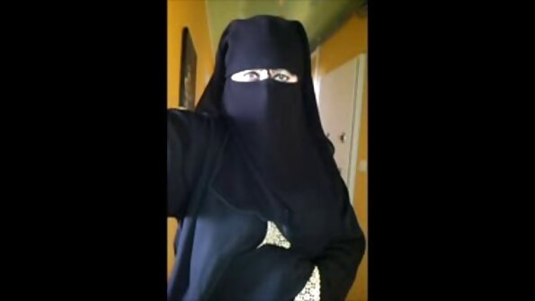 Sim, essa porra de garota é deslumbrante! Rosto lindo, seios pequenos bonitos e empinados e uma porno coroas caseiros careca lisa e lisa. Ela fode e chupa o pau longo desse cara bem e forte antes que ele sacuda aquele pedaço enorme de homem ...
