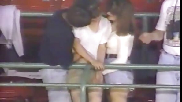 Sophia vídeo pornô de coroas casadas Winters usa meia-calça que faz suas pernas durarem dias e ela abre um ponto de fácil acesso para sua buceta perfeita